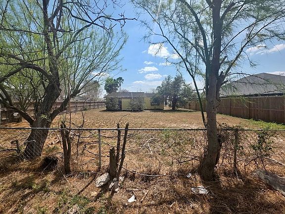 3rd image of 319 E Ricky Crossland Ave