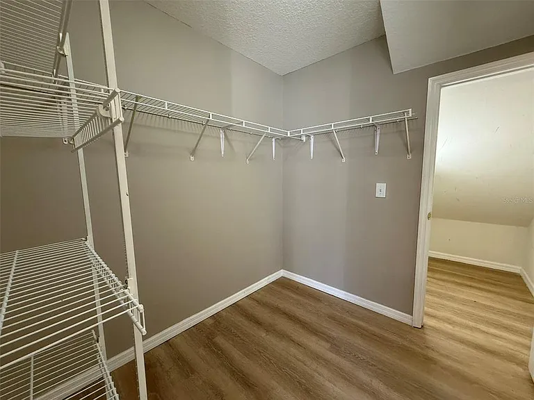 1153 Solana Cir — Photo 17