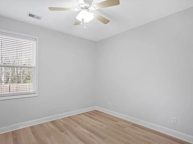3636 Tower Dr — Photo 20