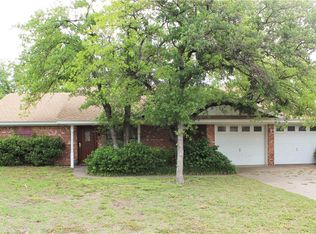 1205 N Dale Ave, Stephenville, TX 76401