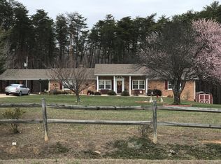 2958 Swinging Bridge Rd, Brookneal, VA 24528