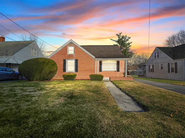 108 Allen St, Narrows, VA 24124