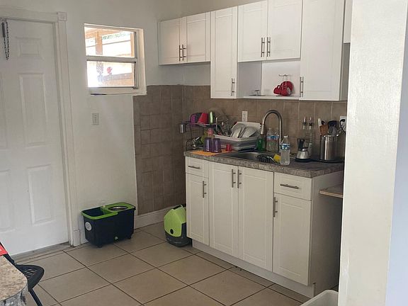 4th image of 3987 NW 163rd St #A