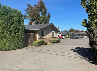 1341 W Hayes St UNIT 9, Woodburn, OR 97071
