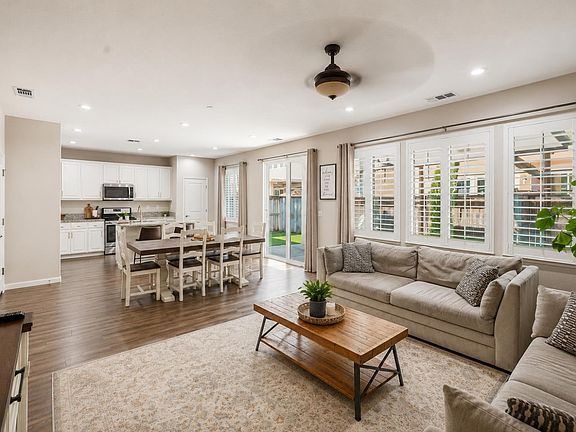2nd image of 1245 Dartmouth Circle