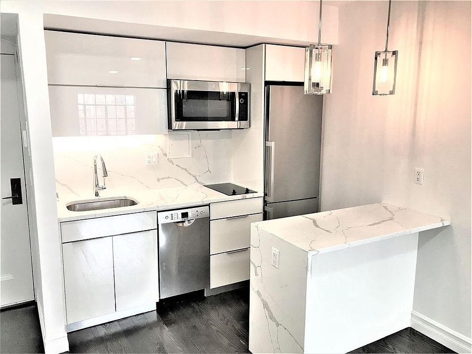 1st image of 5 Tudor City Pl #150B