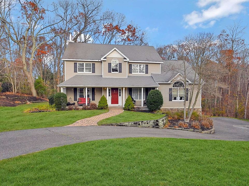 1st image of 4 Village Manor Ct