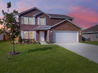 116 Cooper Dr, Cleburne, TX 76031