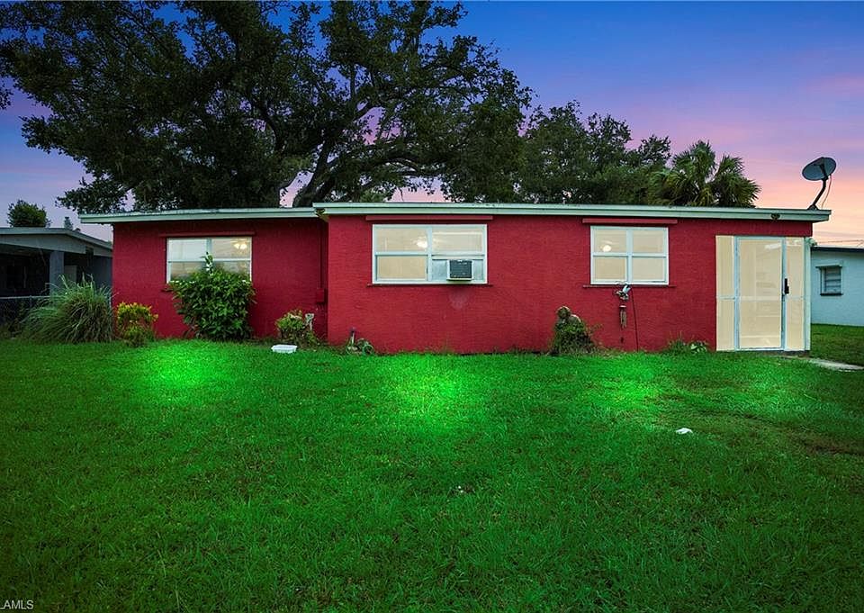 1st image of 712 Camellia DR