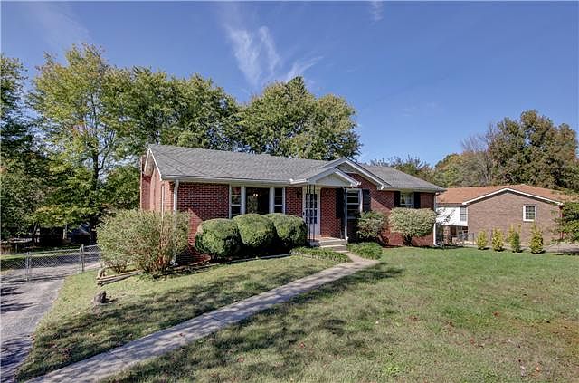 1st image of 170 E Regent Dr
