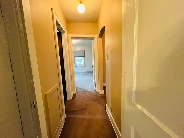 703 Laura St — Photo 16