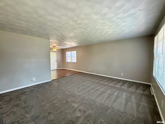 4th image of 2711 W Scenic Dr