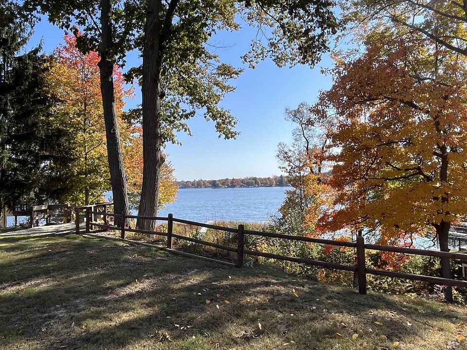 1st image of 6399 Lakeshore Dr