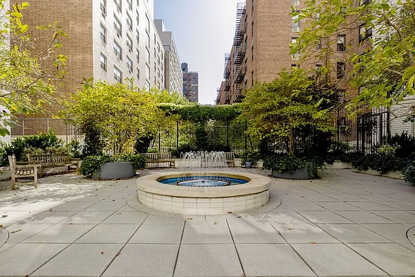 Sold by Stribling | media 17