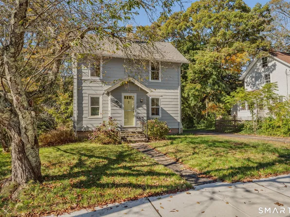 28 Blake Street, Essex, CT 06442