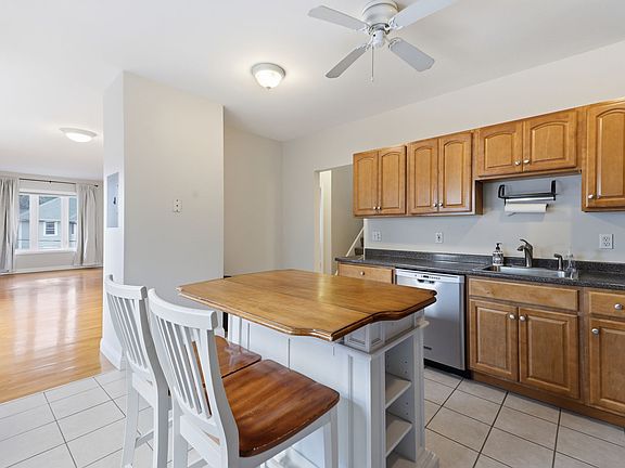5th image of 7 Park Ave #7