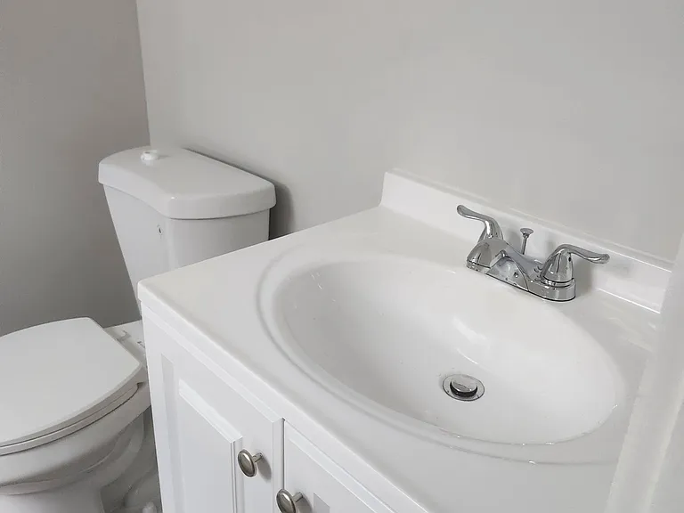 111 S Lake Ave #2 — Photo 6