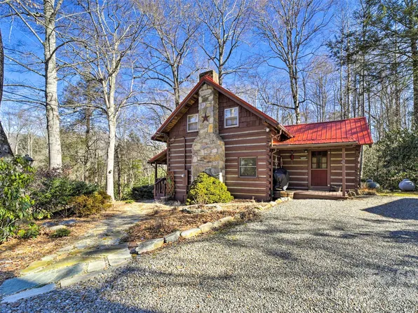 443 Timberline Dr, Maggie Valley, NC 28751