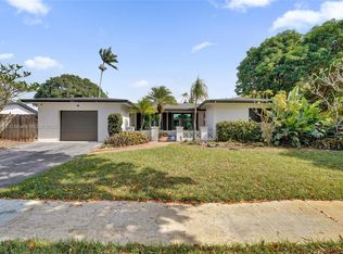 201 NW 77th Way, Hollywood, FL 33024