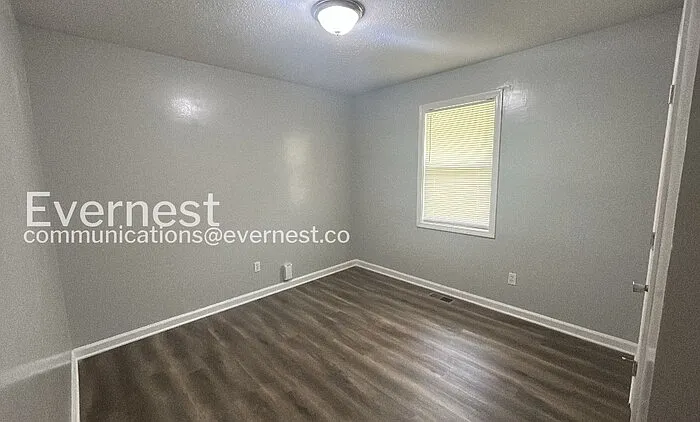 715 W Creek Cir — Photo 10
