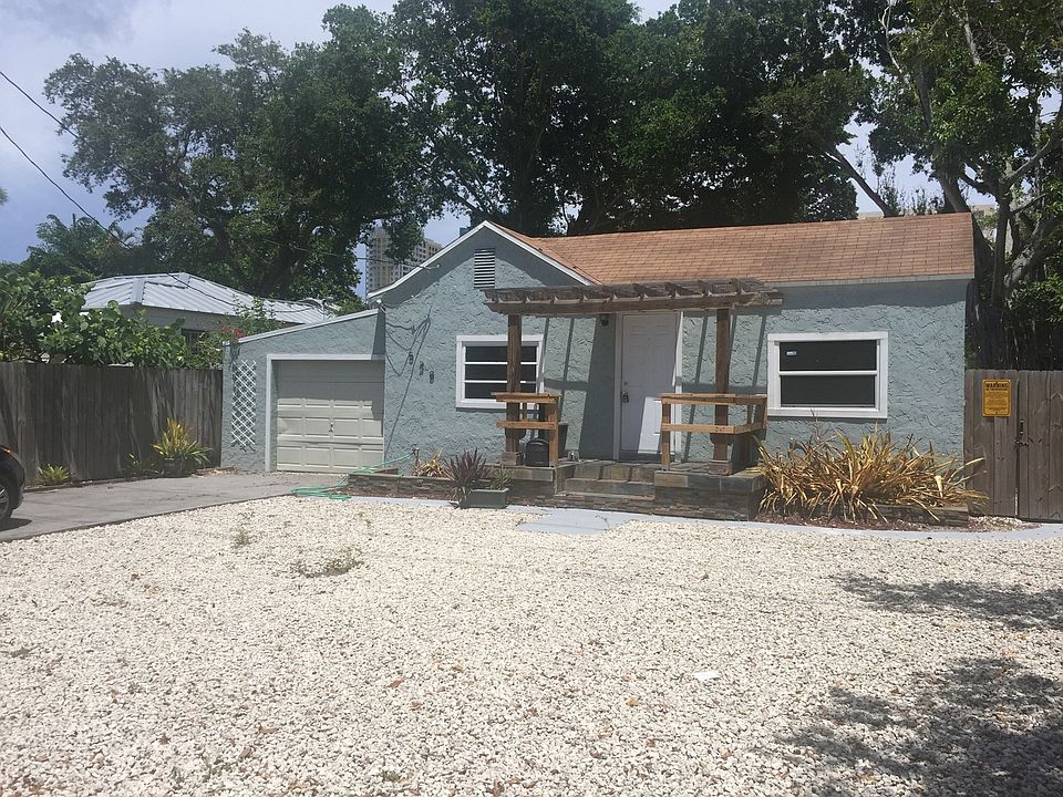 1st image of 528 SW 5th Ave