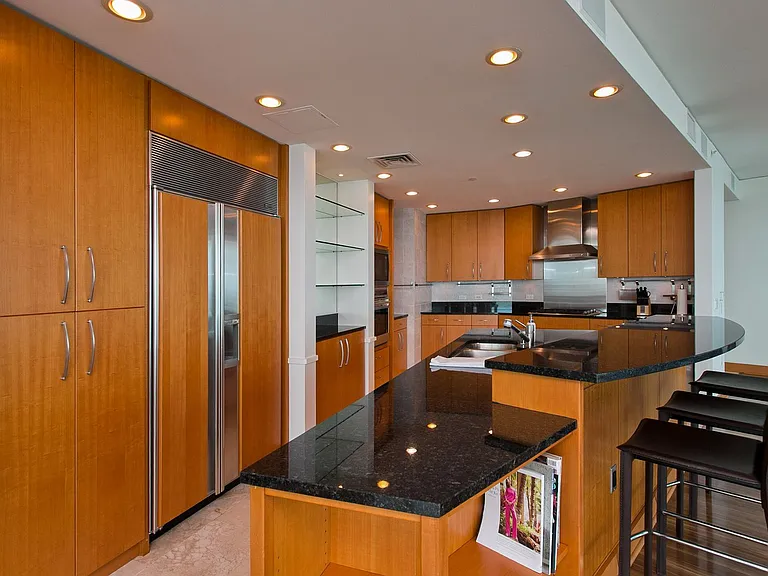 1288 Ala Moana Blvd #20D — Photo 19