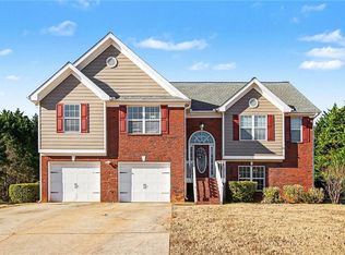 70 Feldspar Dr, Jefferson, GA 30549