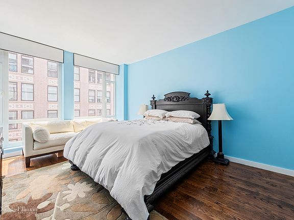 5th image of 133 W 22nd St APT 8D