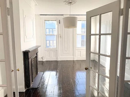 Rented by Ulas Real Estates Inc | media 18