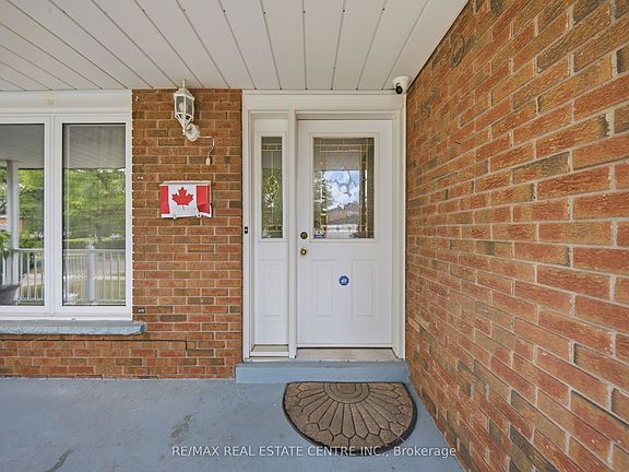 3rd image of 4 Manorcrest St