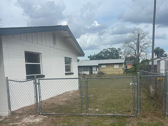 5th image of 103 Leona Dr