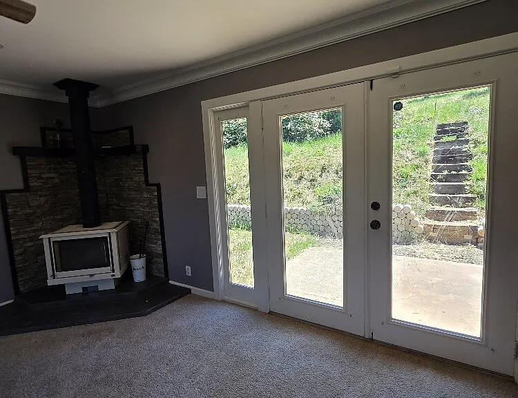 1850 Pear Blossom Ln — Photo 4