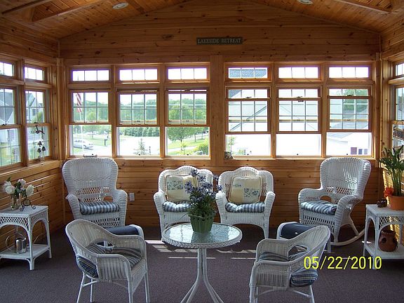 Int. Sunroom