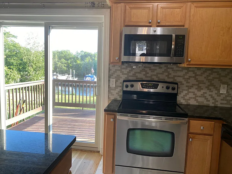 58 Ship Ave #58 — Photo 8