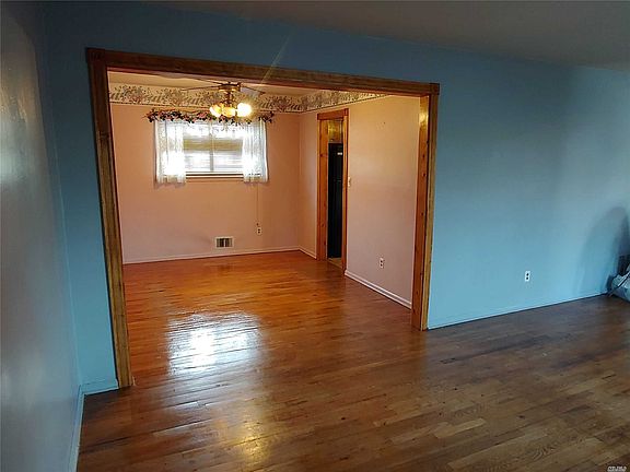 3rd image of 174 Lenox St