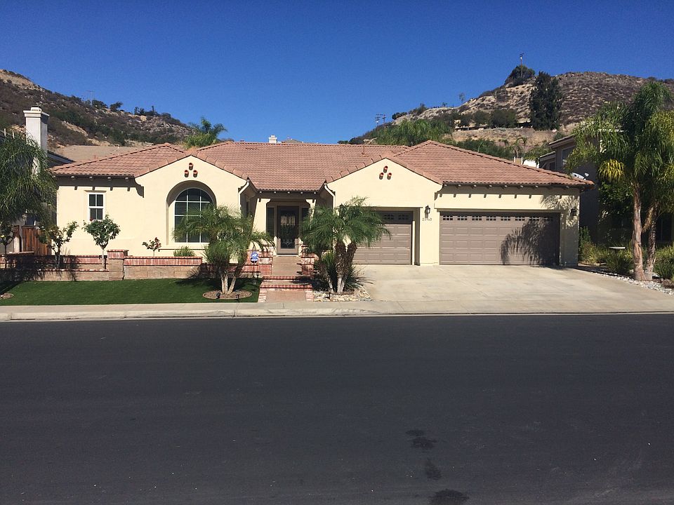 1st image of 23940 Hollingsworth Dr