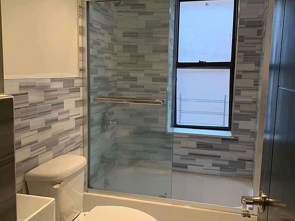 2nd image of 10 Manhattan Ave APT 5E