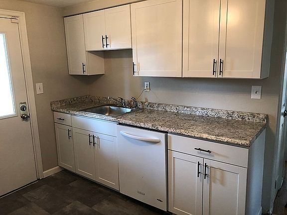 Kitchen 02