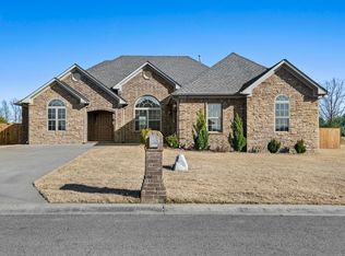 1800 Jaguar Dr, Conway, AR 72032