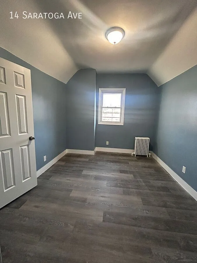 14 Saratoga Ave — Photo 4