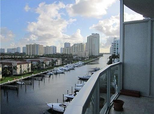 4th image of 3029 NE 188th St APT 602