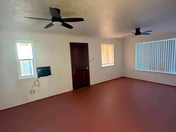 3rd image of 1808 N Dickenson Ave