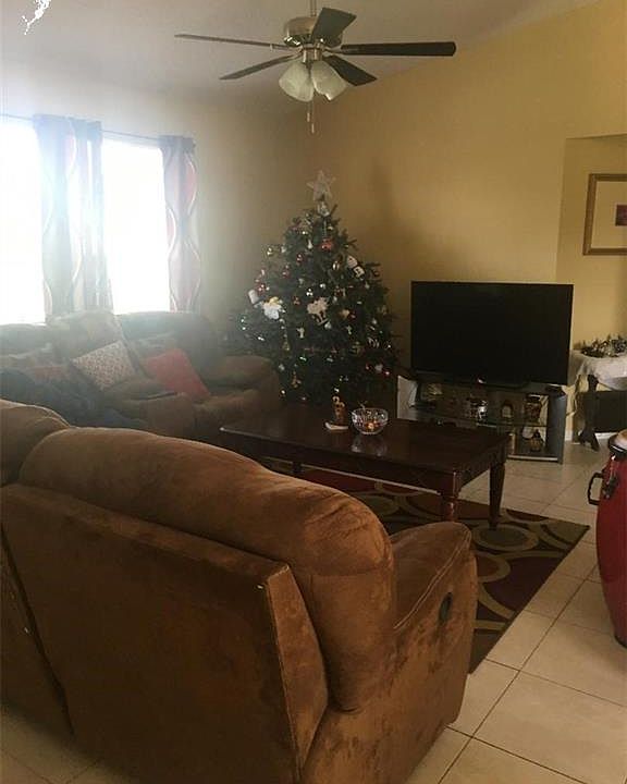 2nd image of 1673 SW Cameo Blvd