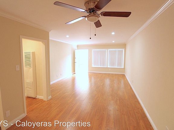 4th image of 721 Edgewood St #23