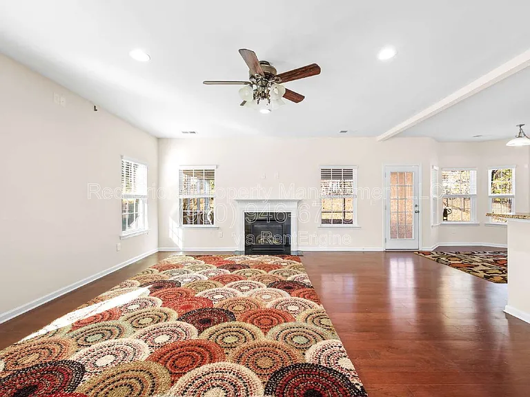 4860 Pepper Dr — Photo 8