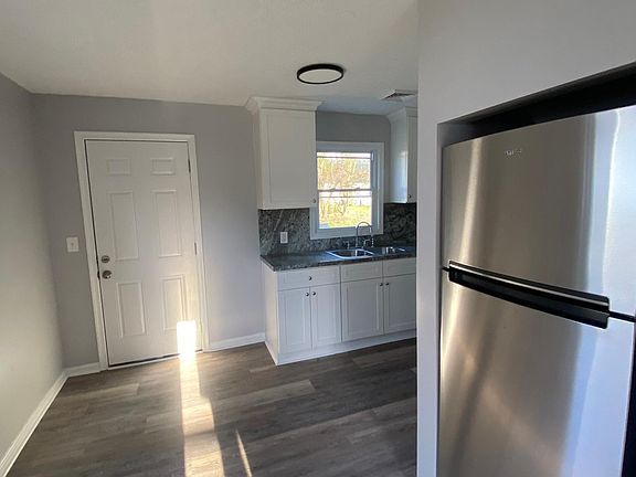 4th image of 764 Glendale Ave
