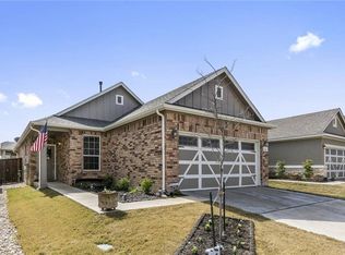 116 Holstein St, Hutto, TX 78634