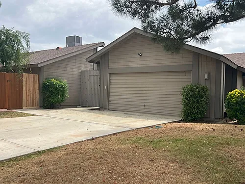 2212 Manning St Photo 1