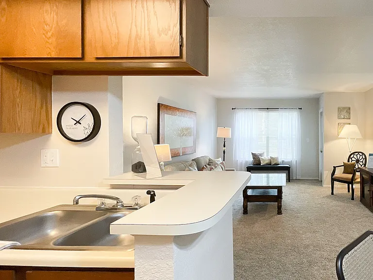 Greenbriar Apartments — Photo 10