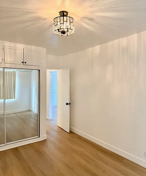 231 Redondo Ave — Photo 8